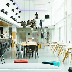 Hotell Moxy Milan Malpensa Airport Case Nuove (Lombardy)
